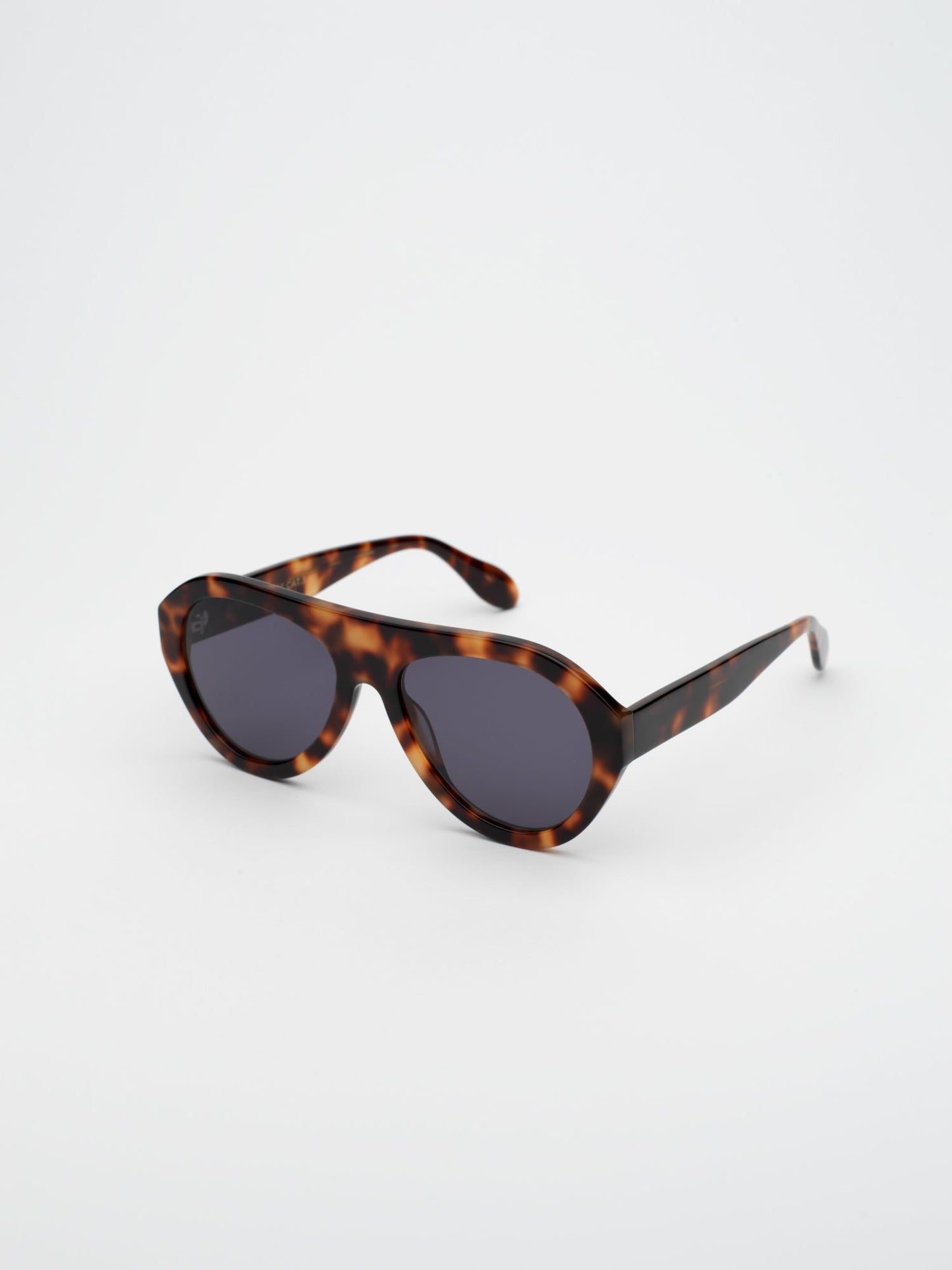 Avena - Flame Havana Acetate - EDERA EYEWEAR
